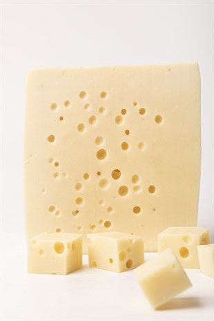 Özel Mihaliç (Kelle) Peyniri Bahar Sütünden (Koyun-İnek-Keçi)